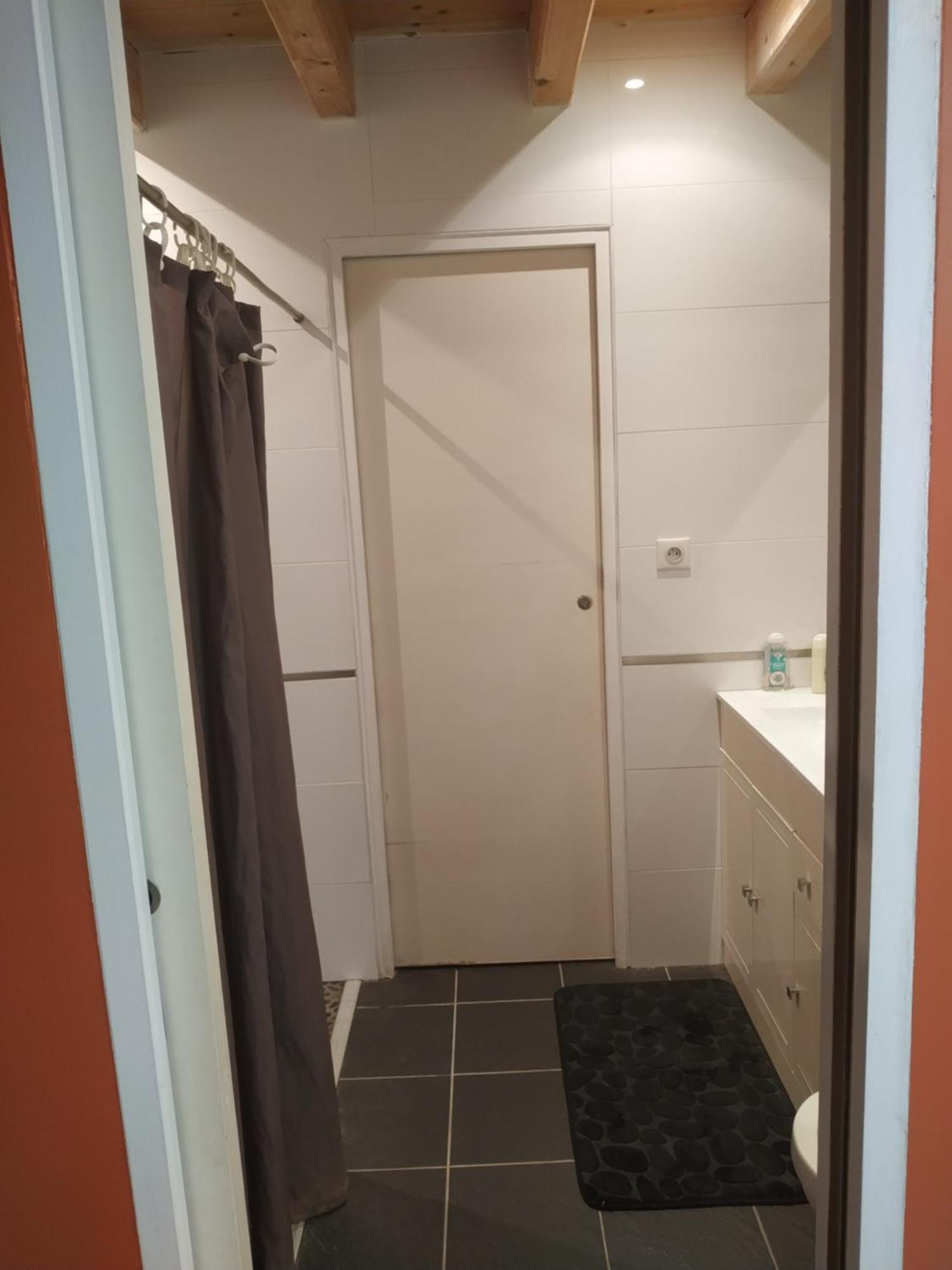 Avec Salle D'eau Et Toilette Privees Séjour chez l'habitant *